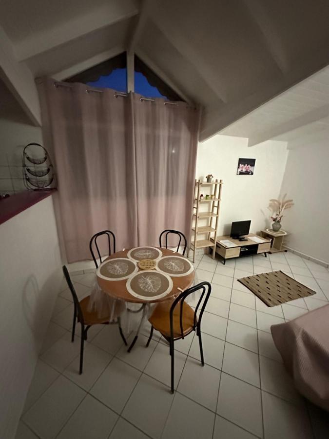Appartements: Plage & Commerces A 200M サンタンヌ エクステリア 写真